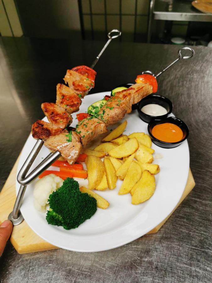 Hotel Restaurant Loewen Sirnach Екстер'єр фото