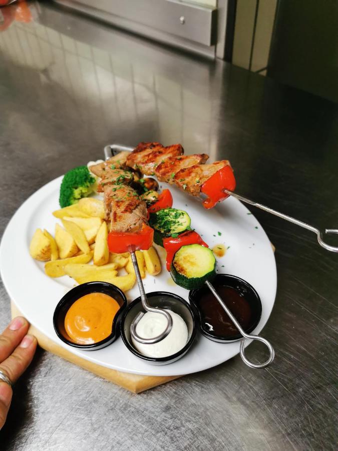 Hotel Restaurant Loewen Sirnach Екстер'єр фото
