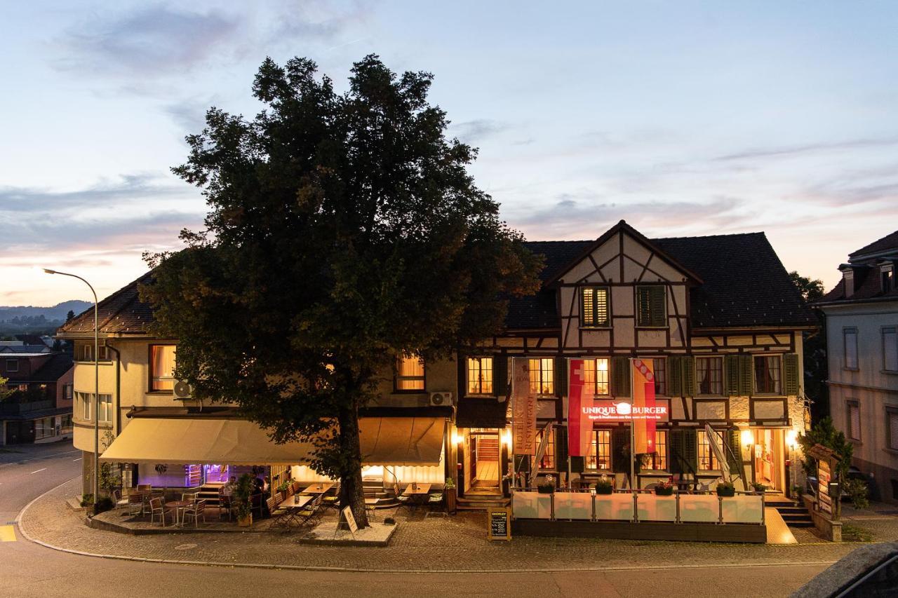 Hotel Restaurant Loewen Sirnach Екстер'єр фото