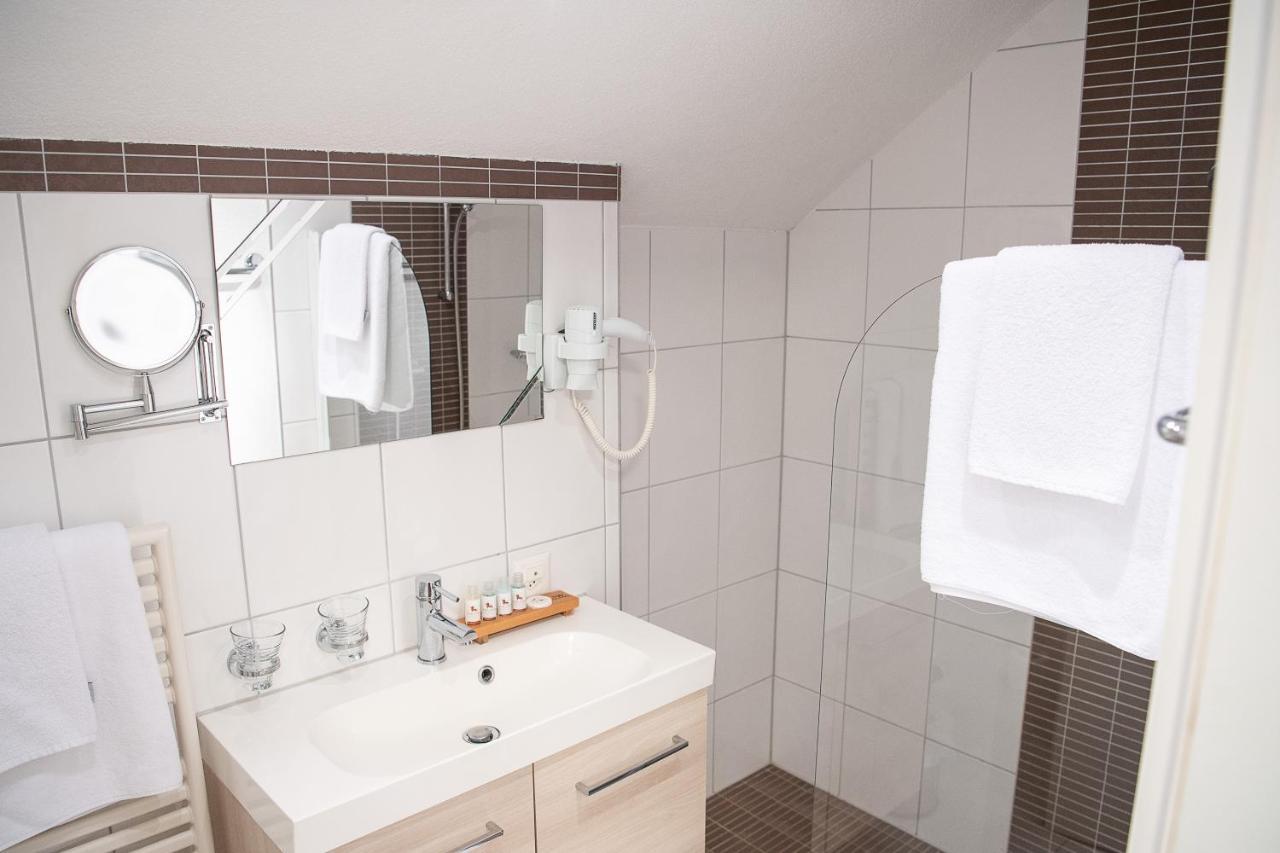 Hotel Restaurant Loewen Sirnach Екстер'єр фото