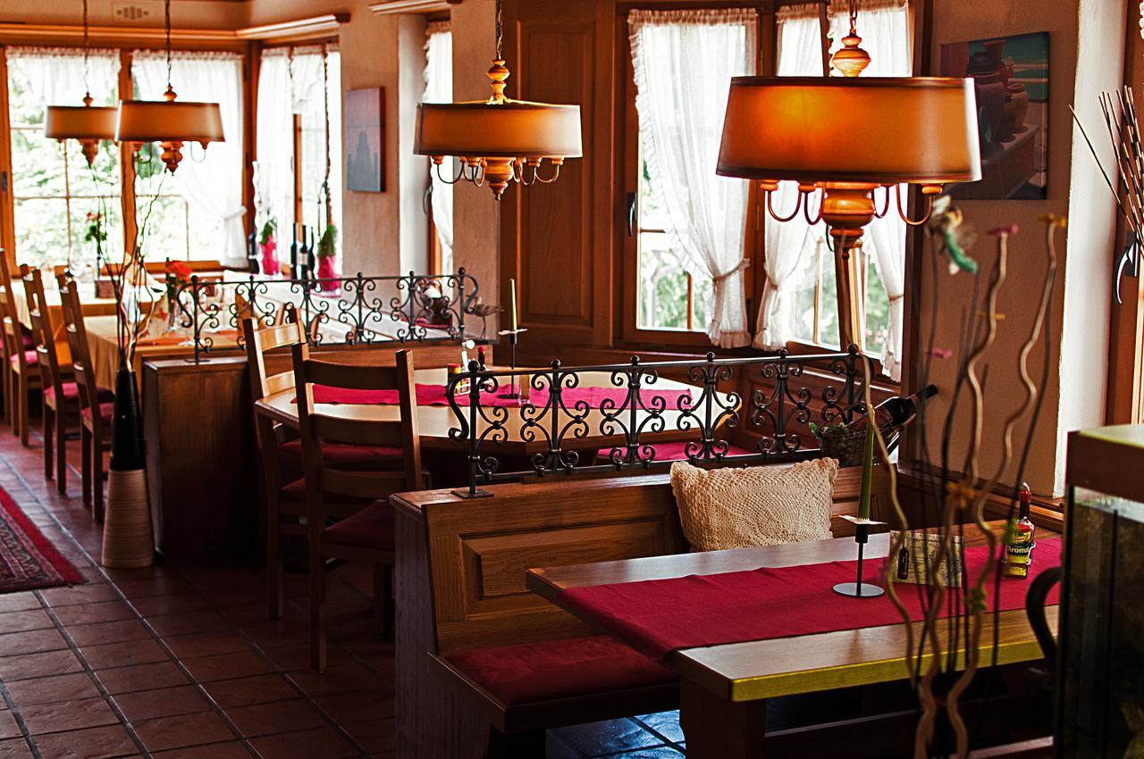 Hotel Restaurant Loewen Sirnach Екстер'єр фото