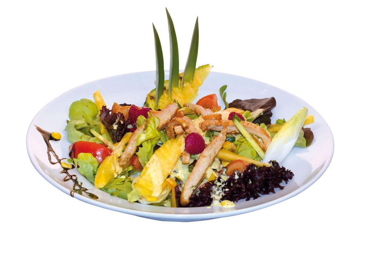 Hotel Restaurant Loewen Sirnach Екстер'єр фото