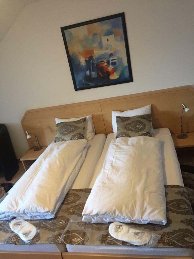 Hotel Restaurant Loewen Sirnach Екстер'єр фото